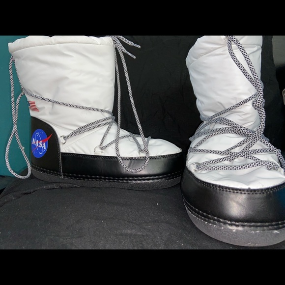 Moon boot slippers - Picture 4 of 4